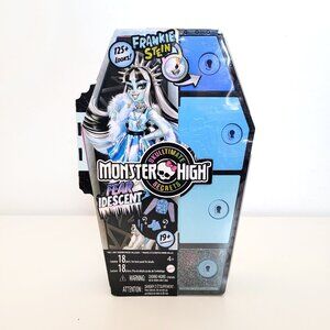 Monster High Skulltimate Secret Fearidescent Frankie Stein Doll - NRFB